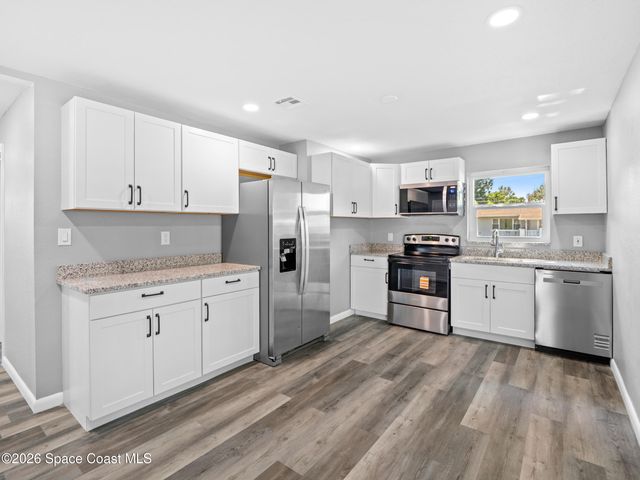 2814 Floridiane Avenue, Melbourne, FL 32935