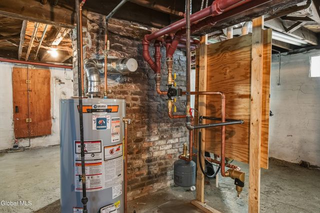 13 Cleveland Street, Albany, NY 12206