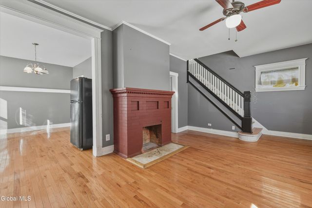 13 Cleveland Street, Albany, NY 12206