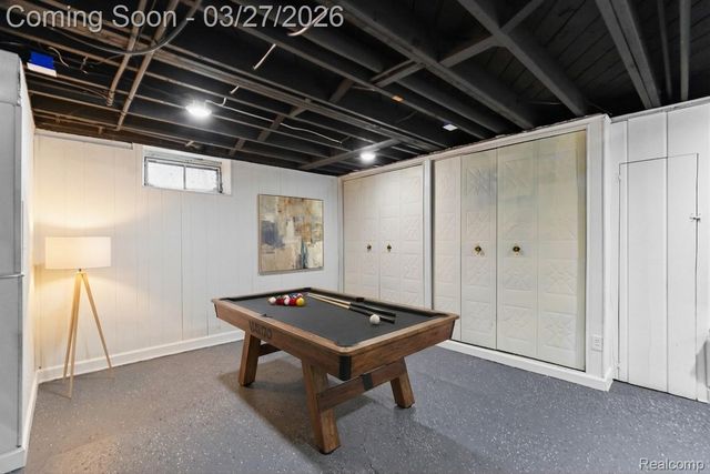 24241 Coolidge Highway, Oak Park, MI 48237