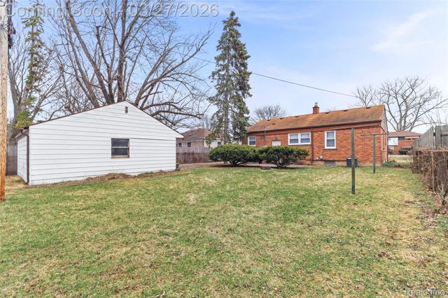 24241 Coolidge Highway, Oak Park, MI 48237