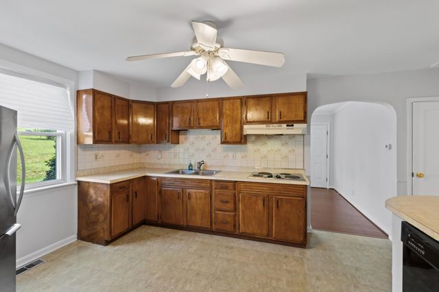 7508 RIDDLE AVE, Baltimore, MD 21224