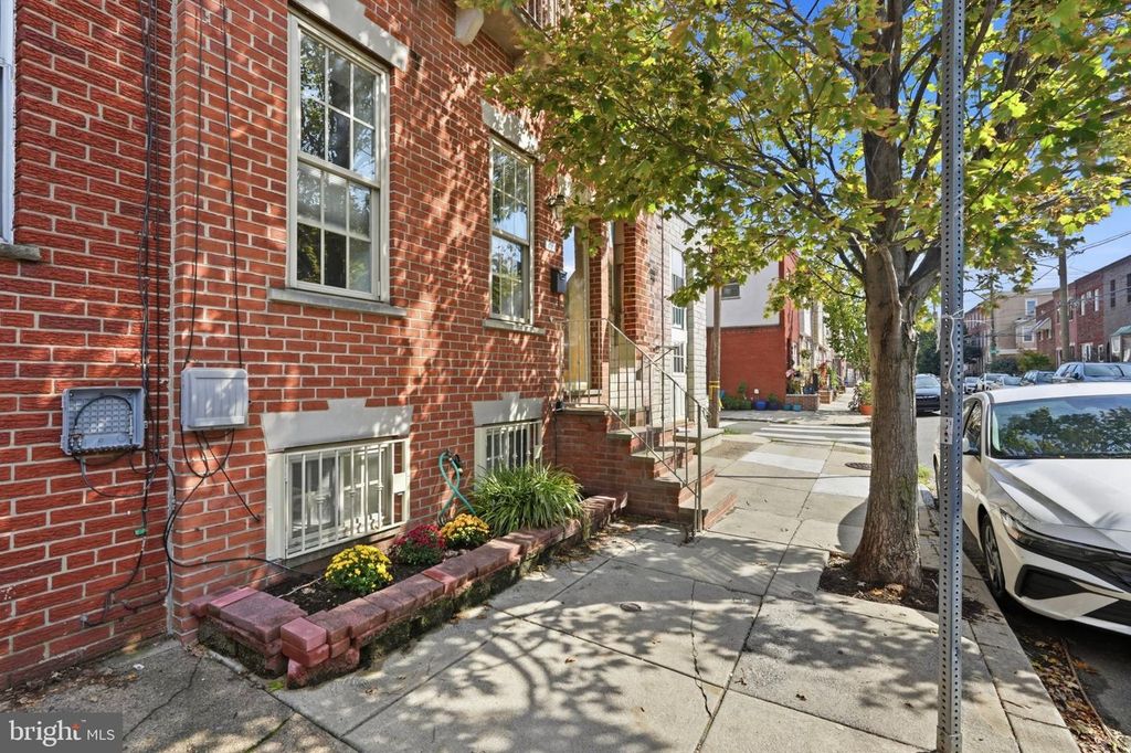 1729 S 13TH ST, PHILADELPHIA, PA 19148 — photo 2