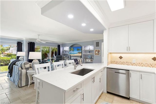 1215 Edington Pl Apt O1, Marco Island, FL 34145