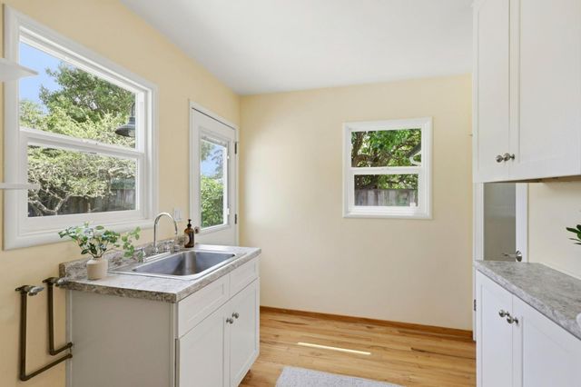 212 Darwin Street, Santa Cruz, CA 95062