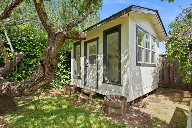 212 Darwin Street, Santa Cruz, CA 95062