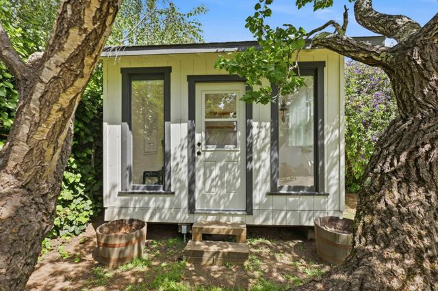 212 Darwin Street, Santa Cruz, CA 95062