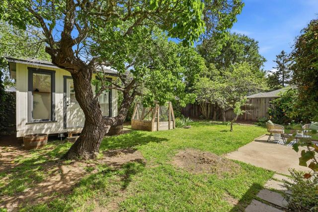 212 Darwin Street, Santa Cruz, CA 95062