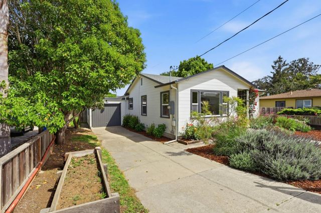 212 Darwin Street, Santa Cruz, CA 95062