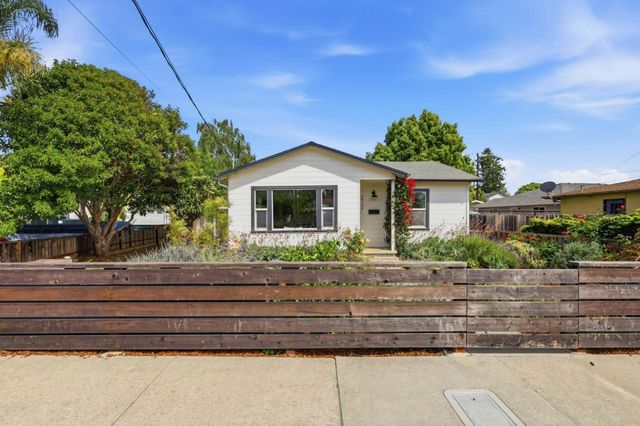 212 Darwin Street, Santa Cruz, CA 95062