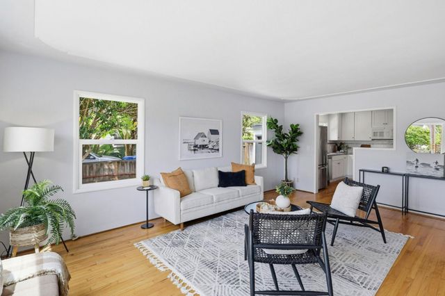212 Darwin Street, Santa Cruz, CA 95062