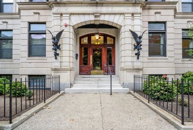 25 Peterborough St. 31, Boston, MA 02215