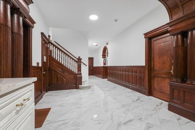 25 Peterborough St. 31, Boston, MA 02215