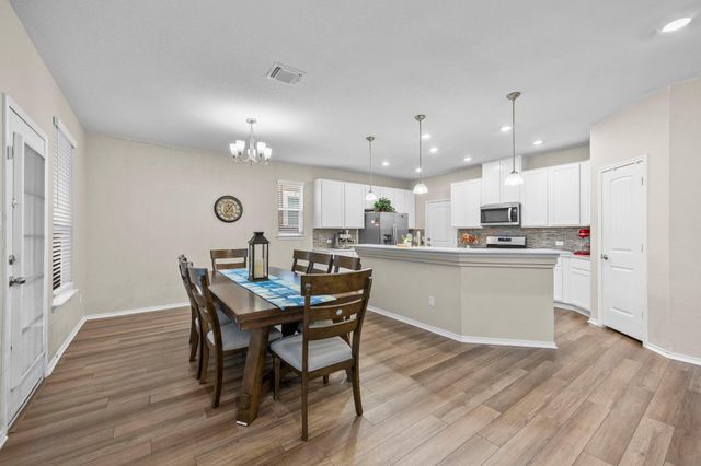 125 Danablu DR, Hutto, TX 78634