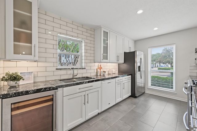 6441 Olympia Drive 121, Houston, TX 77057