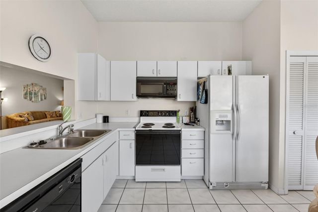6126 SUNNYVALE DRIVE 2303, Orlando, FL 32822
