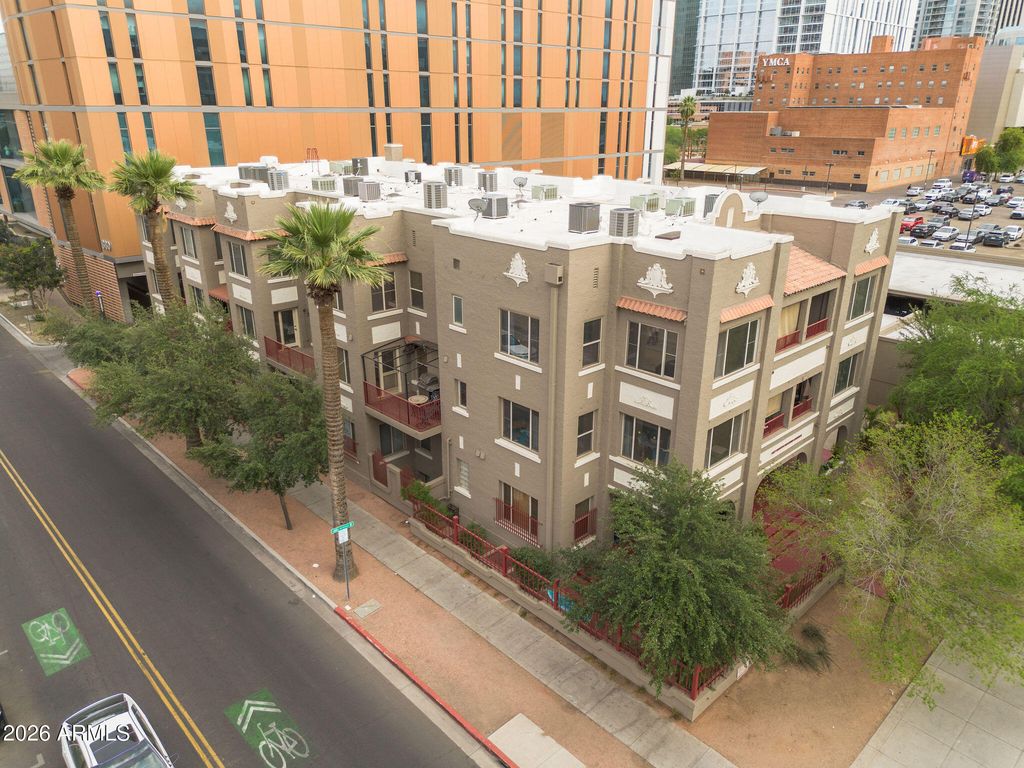 Image 25 of property listing at 387 N 2ND Avenue 2E, Phoenix, AZ 85003