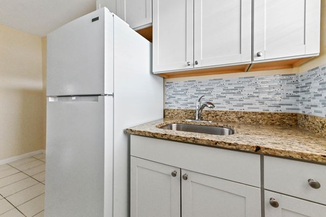 1111 N Federal Highway 4, Lake Worth Beach, FL 33460