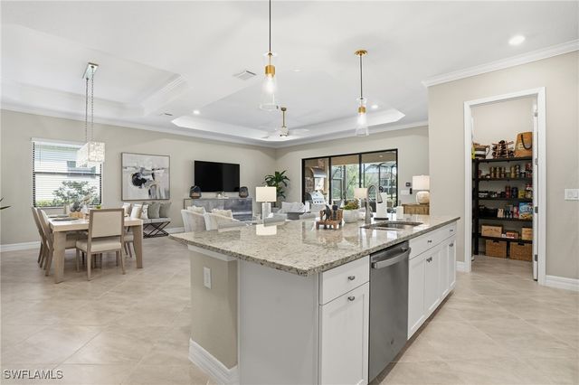 28071 Foxrock CT, Bonita Springs, FL 34135