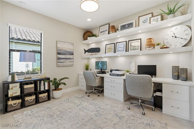 28071 Foxrock CT, Bonita Springs, FL 34135