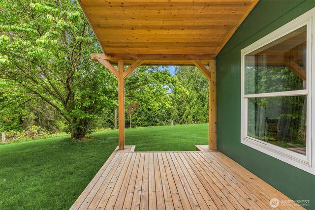 6009 NE Gunderson Road, Poulsbo, WA 98370