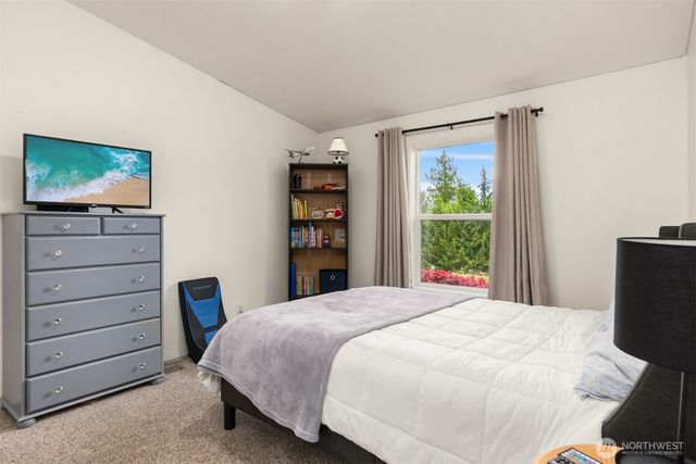 6009 NE Gunderson Road, Poulsbo, WA 98370
