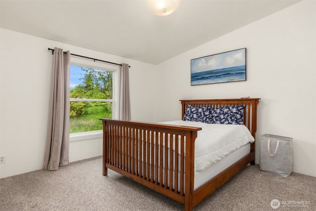 6009 NE Gunderson Road, Poulsbo, WA 98370
