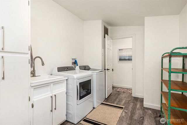 6009 NE Gunderson Road, Poulsbo, WA 98370