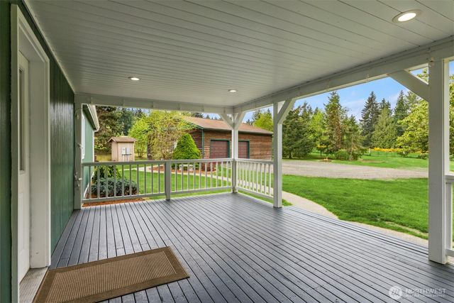 6009 NE Gunderson Road, Poulsbo, WA 98370