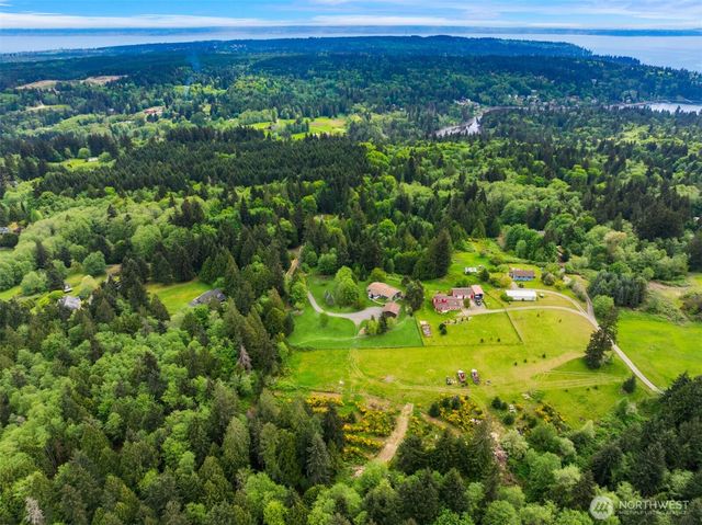 6009 NE Gunderson Road, Poulsbo, WA 98370
