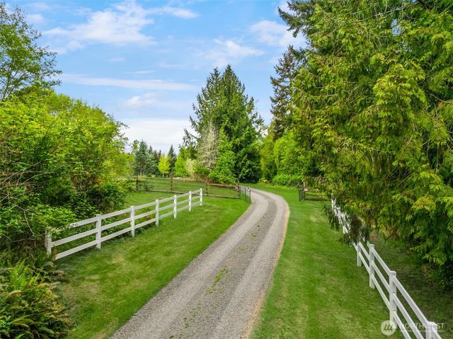 6009 NE Gunderson Road, Poulsbo, WA 98370