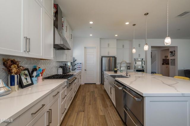 28608 Windbreak Terrace, Santa Clarita, CA 91350