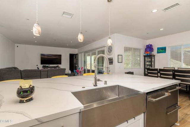 28608 Windbreak Terrace, Santa Clarita, CA 91350