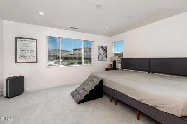 28608 Windbreak Terrace, Santa Clarita, CA 91350