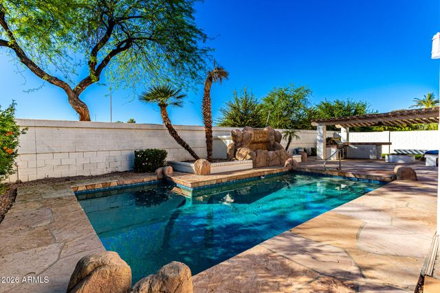 680 N NANTUCKET Street, Chandler, AZ 85225