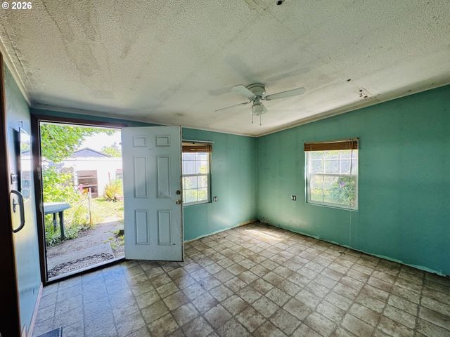 8110 N DANA Ave, Portland, OR 97203