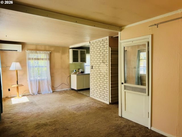 8110 N DANA Ave, Portland, OR 97203