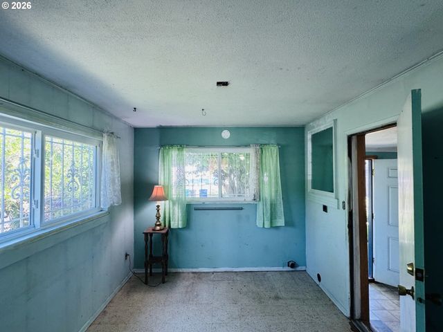 8110 N DANA Ave, Portland, OR 97203
