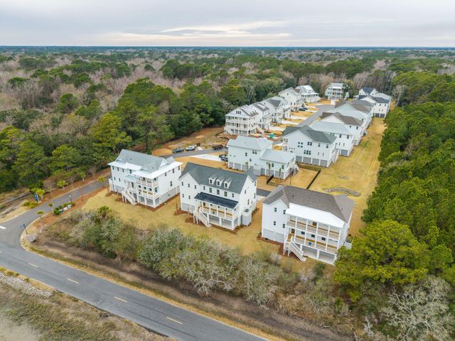 3904 Seafood Road, Awendaw, SC 29429