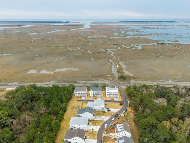 3904 Seafood Road, Awendaw, SC 29429