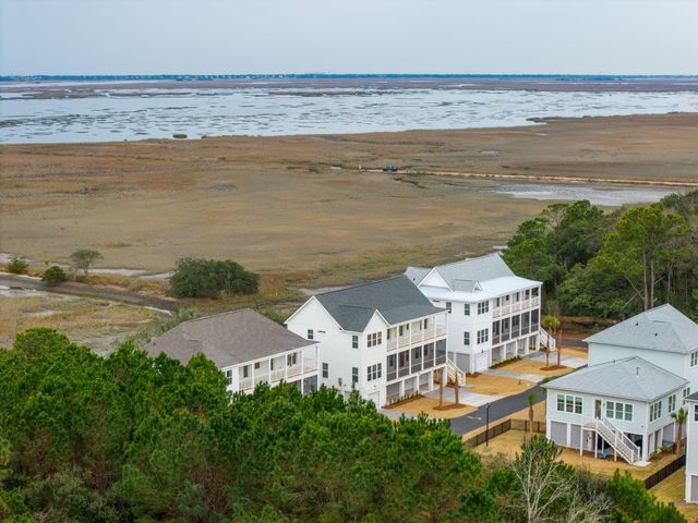3904 Seafood Road, Awendaw, SC 29429