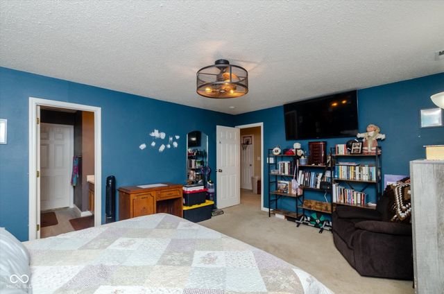 5726 Sweet River Drive, Indianapolis, IN 46221