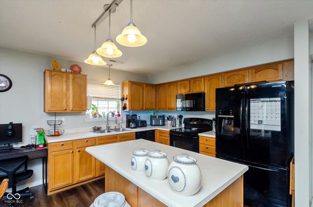 5726 Sweet River Drive, Indianapolis, IN 46221