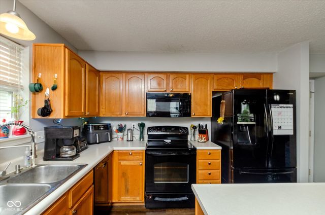 5726 Sweet River Drive, Indianapolis, IN 46221