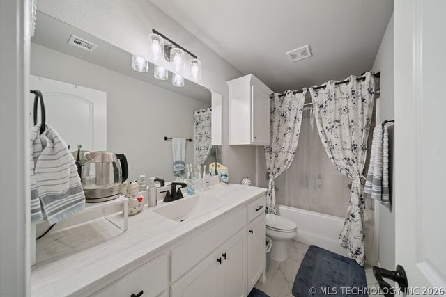15901 E 74th Street N, Owasso, OK 74055