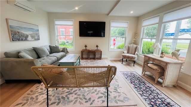 115 Wellington Avenue 1, Newport, RI 02840