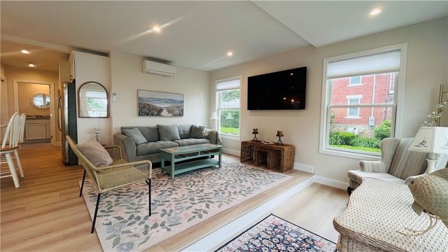 115 Wellington Avenue 1, Newport, RI 02840