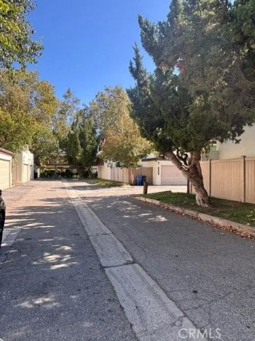22350 James Alan, Chatsworth, CA 91311