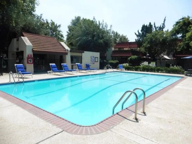 22350 James Alan, Chatsworth, CA 91311