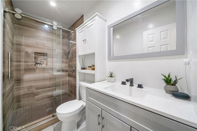 853 N 5th Ave, Covina, CA 91723